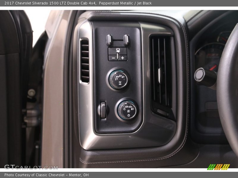 Pepperdust Metallic / Jet Black 2017 Chevrolet Silverado 1500 LTZ Double Cab 4x4