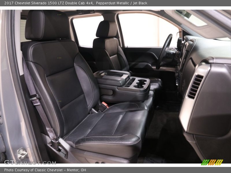 Pepperdust Metallic / Jet Black 2017 Chevrolet Silverado 1500 LTZ Double Cab 4x4