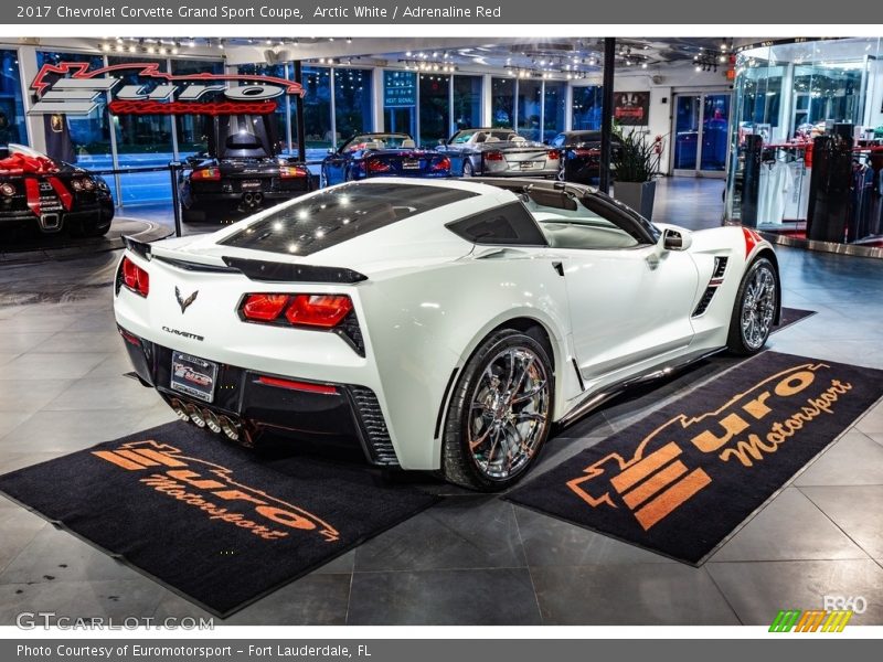 Arctic White / Adrenaline Red 2017 Chevrolet Corvette Grand Sport Coupe