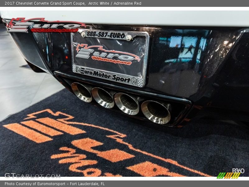 Arctic White / Adrenaline Red 2017 Chevrolet Corvette Grand Sport Coupe