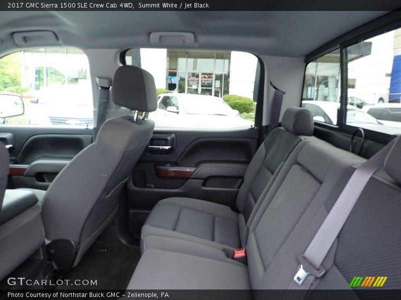 Summit White / Jet Black 2017 GMC Sierra 1500 SLE Crew Cab 4WD