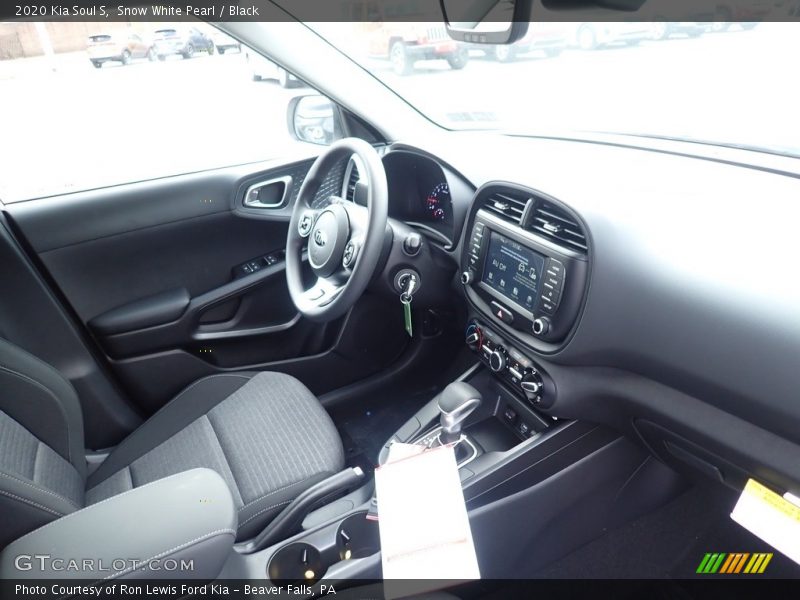 Snow White Pearl / Black 2020 Kia Soul S