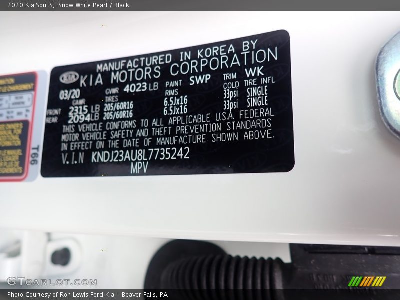 Snow White Pearl / Black 2020 Kia Soul S