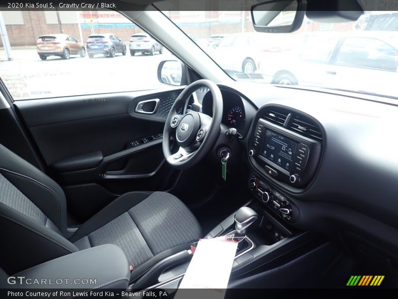 Gravity Gray / Black 2020 Kia Soul S