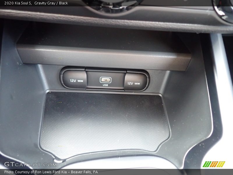 Gravity Gray / Black 2020 Kia Soul S