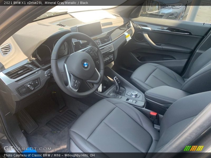  2021 X1 xDrive28i Black Interior