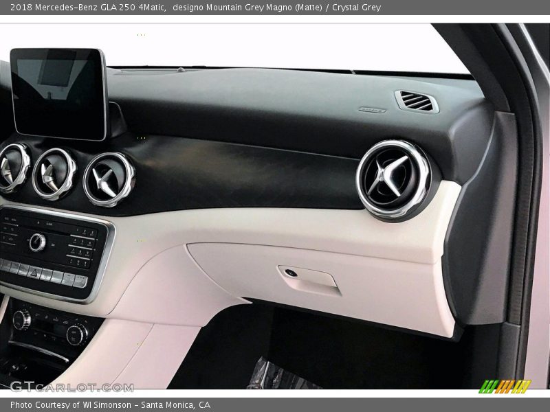 designo Mountain Grey Magno (Matte) / Crystal Grey 2018 Mercedes-Benz GLA 250 4Matic