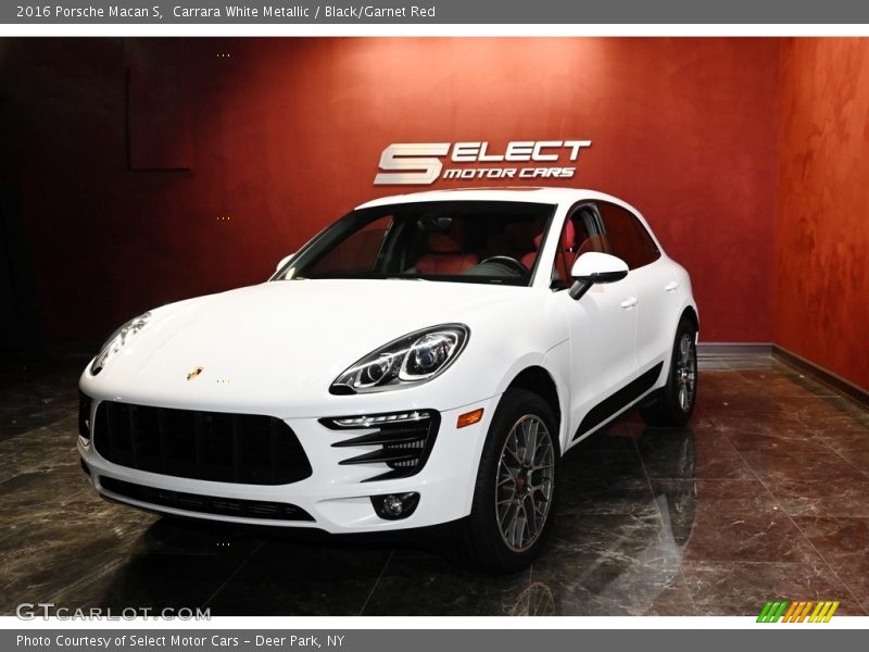 Carrara White Metallic / Black/Garnet Red 2016 Porsche Macan S