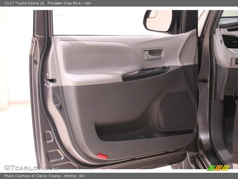Predawn Gray Mica / Ash 2017 Toyota Sienna LE