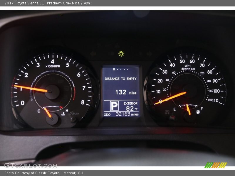 Predawn Gray Mica / Ash 2017 Toyota Sienna LE