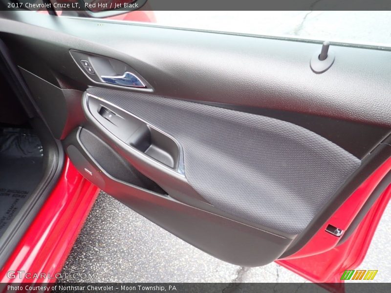 Red Hot / Jet Black 2017 Chevrolet Cruze LT
