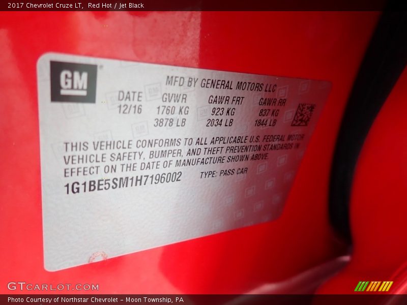 Red Hot / Jet Black 2017 Chevrolet Cruze LT