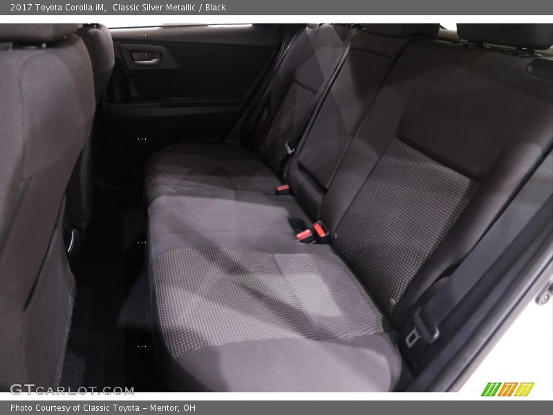 Classic Silver Metallic / Black 2017 Toyota Corolla iM