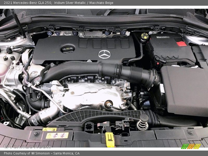 Iridium Silver Metallic / Macchiato Beige 2021 Mercedes-Benz GLA 250
