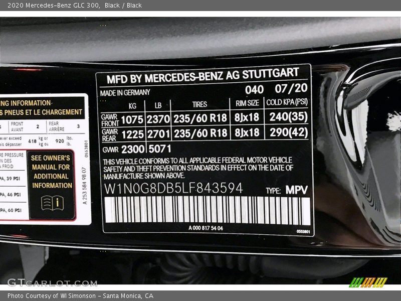 Black / Black 2020 Mercedes-Benz GLC 300