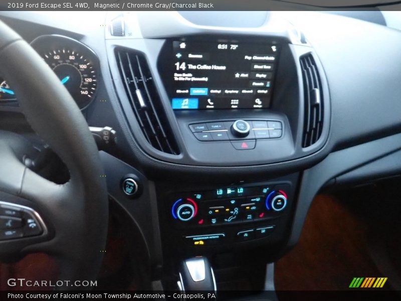 Magnetic / Chromite Gray/Charcoal Black 2019 Ford Escape SEL 4WD