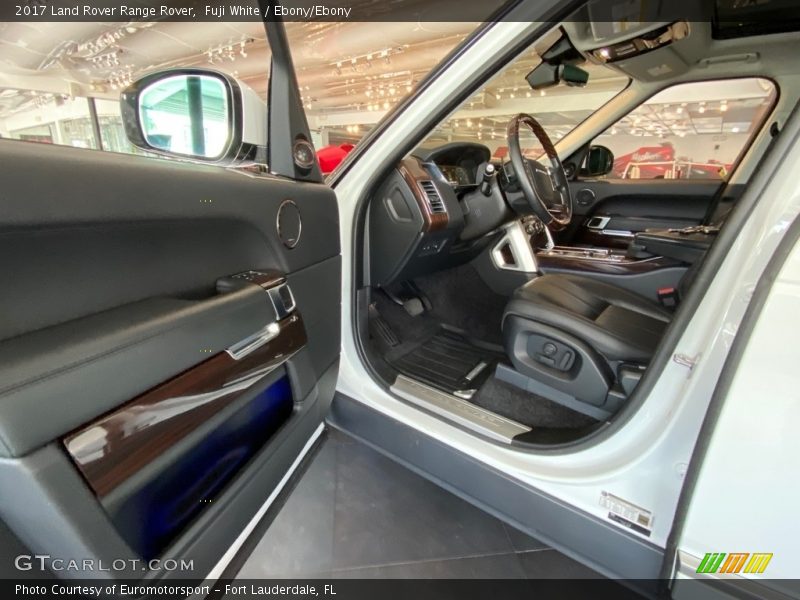 Fuji White / Ebony/Ebony 2017 Land Rover Range Rover