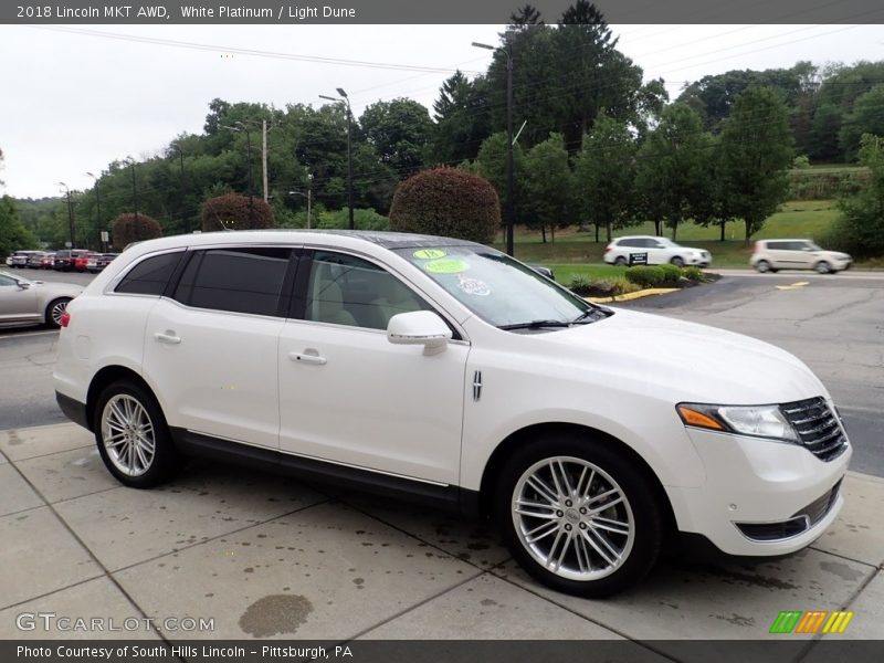 White Platinum / Light Dune 2018 Lincoln MKT AWD