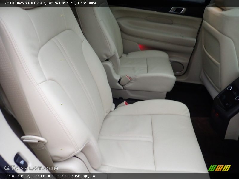 White Platinum / Light Dune 2018 Lincoln MKT AWD