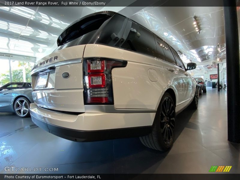 Fuji White / Ebony/Ebony 2017 Land Rover Range Rover