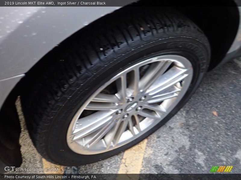 Ingot Silver / Charcoal Black 2019 Lincoln MKT Elite AWD