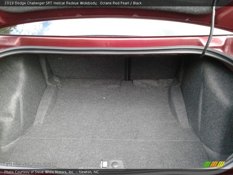  2019 Challenger SRT Hellcat Redeye Widebody Trunk