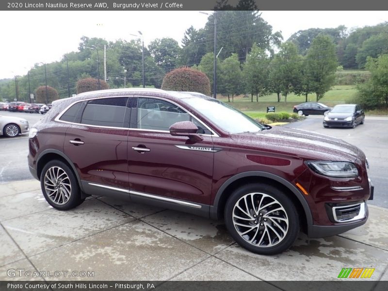 Front 3/4 View of 2020 Nautilus Reserve AWD
