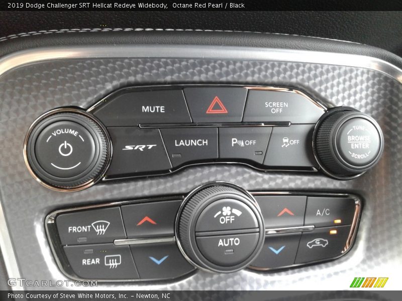 Controls of 2019 Challenger SRT Hellcat Redeye Widebody