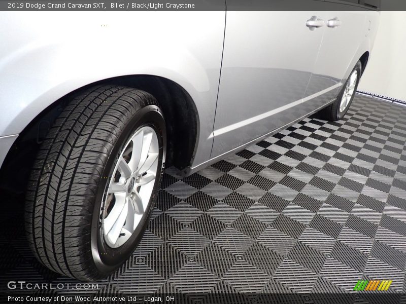 Billet / Black/Light Graystone 2019 Dodge Grand Caravan SXT