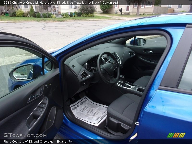 Kinetic Blue Metallic / Jet Black/­Galvanized 2019 Chevrolet Cruze LT Hatchback