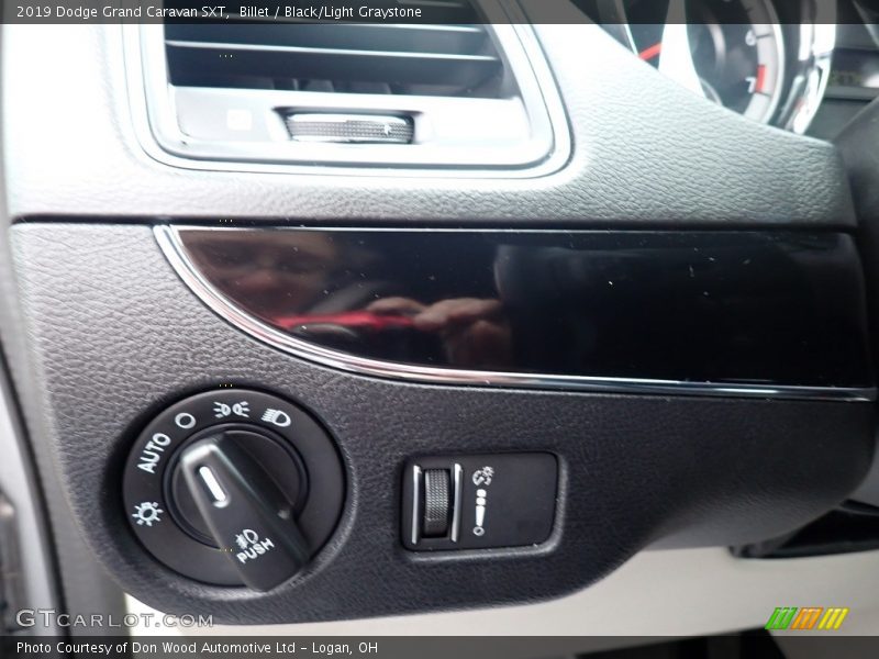 Billet / Black/Light Graystone 2019 Dodge Grand Caravan SXT