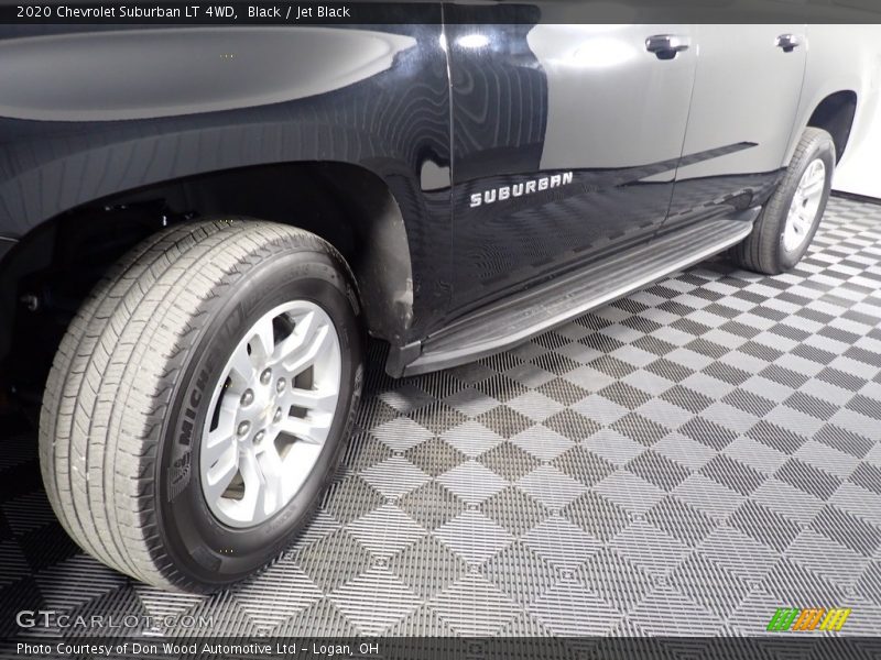 Black / Jet Black 2020 Chevrolet Suburban LT 4WD