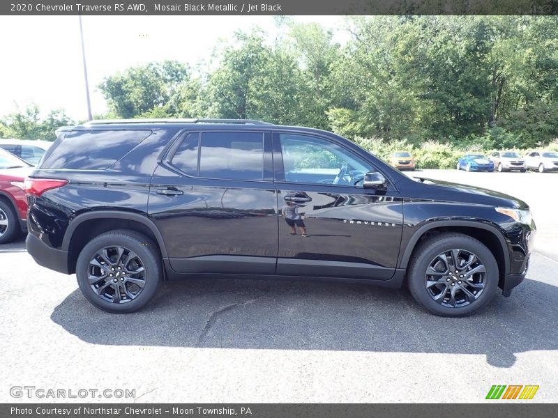 Mosaic Black Metallic / Jet Black 2020 Chevrolet Traverse RS AWD
