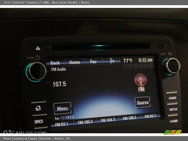 Blue Velvet Metallic / Ebony 2017 Chevrolet Traverse LT AWD