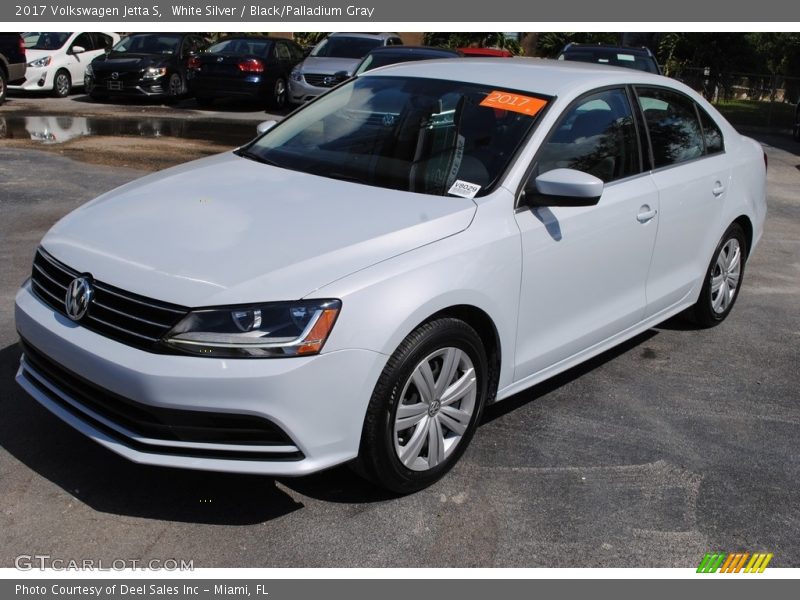 White Silver / Black/Palladium Gray 2017 Volkswagen Jetta S