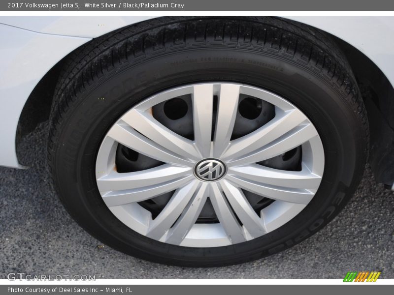 White Silver / Black/Palladium Gray 2017 Volkswagen Jetta S