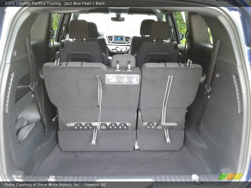  2020 Pacifica Touring Trunk