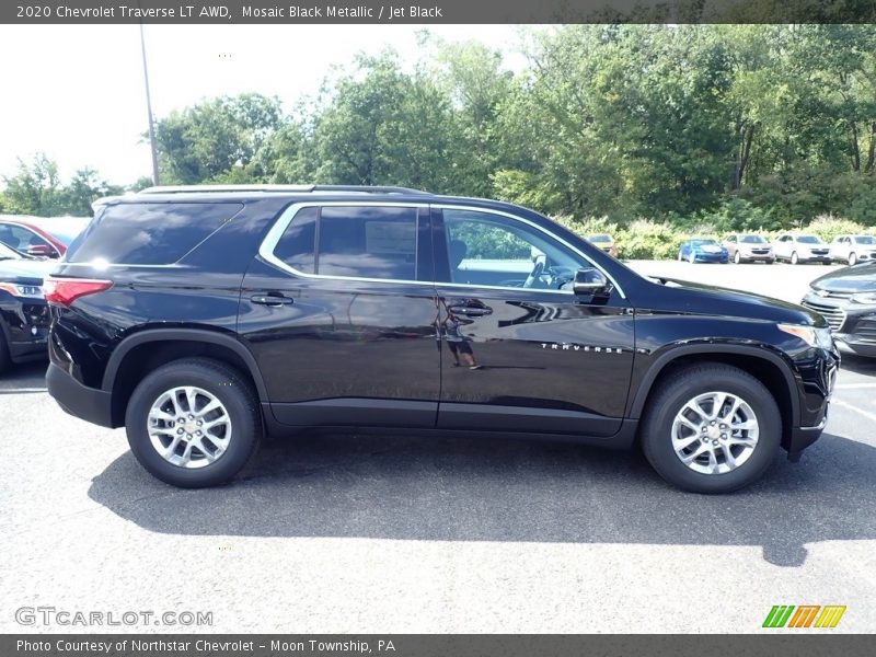 Mosaic Black Metallic / Jet Black 2020 Chevrolet Traverse LT AWD