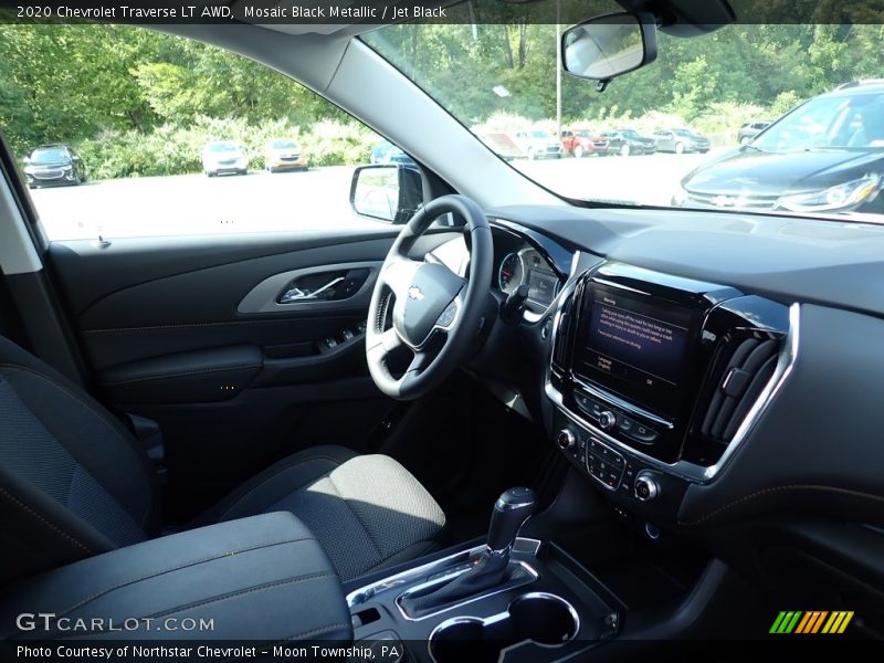 Mosaic Black Metallic / Jet Black 2020 Chevrolet Traverse LT AWD