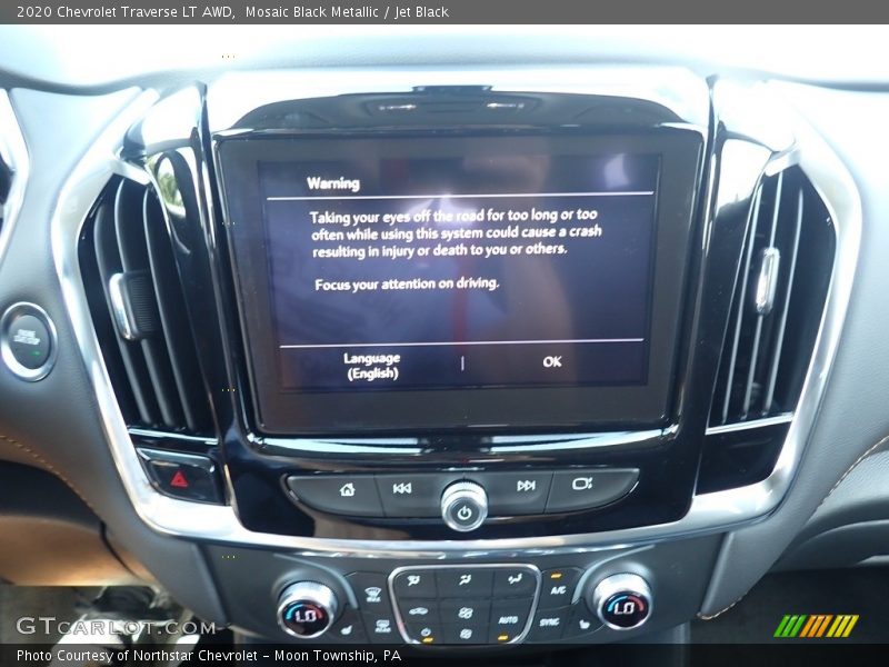 Mosaic Black Metallic / Jet Black 2020 Chevrolet Traverse LT AWD