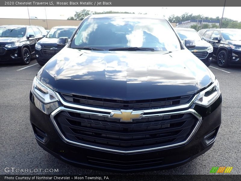 Mosaic Black Metallic / Jet Black 2020 Chevrolet Traverse LS