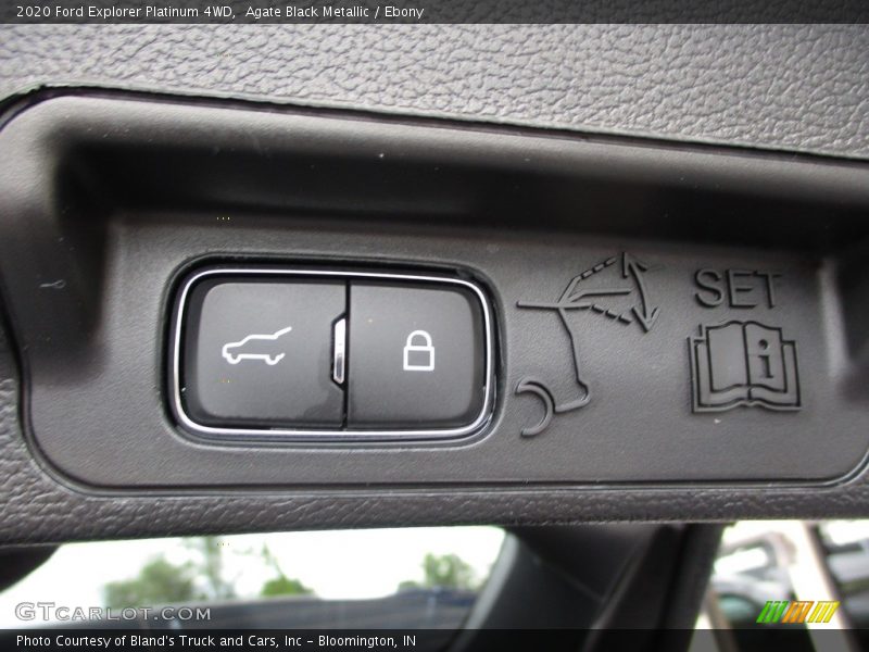 Agate Black Metallic / Ebony 2020 Ford Explorer Platinum 4WD