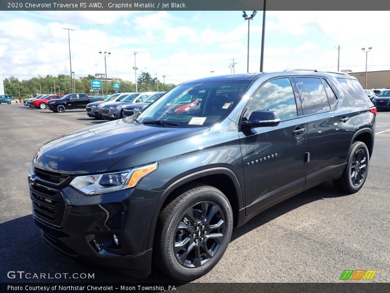 Front 3/4 View of 2020 Traverse RS AWD