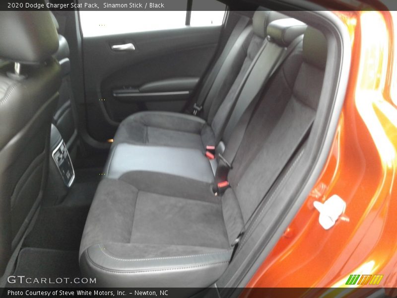 Sinamon Stick / Black 2020 Dodge Charger Scat Pack