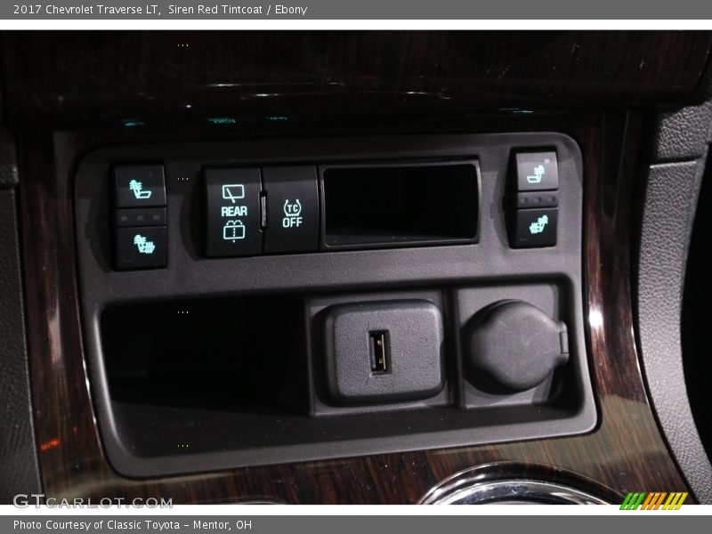 Siren Red Tintcoat / Ebony 2017 Chevrolet Traverse LT
