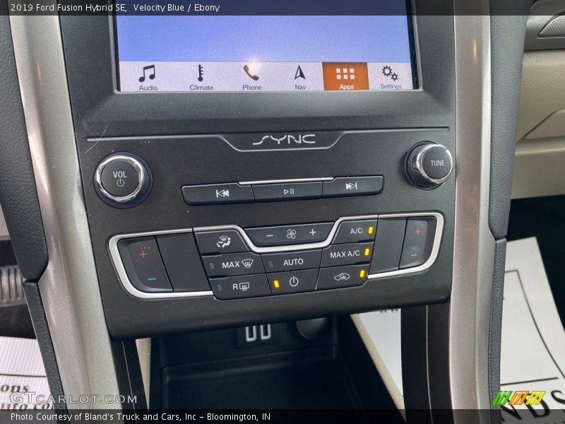 Velocity Blue / Ebony 2019 Ford Fusion Hybrid SE