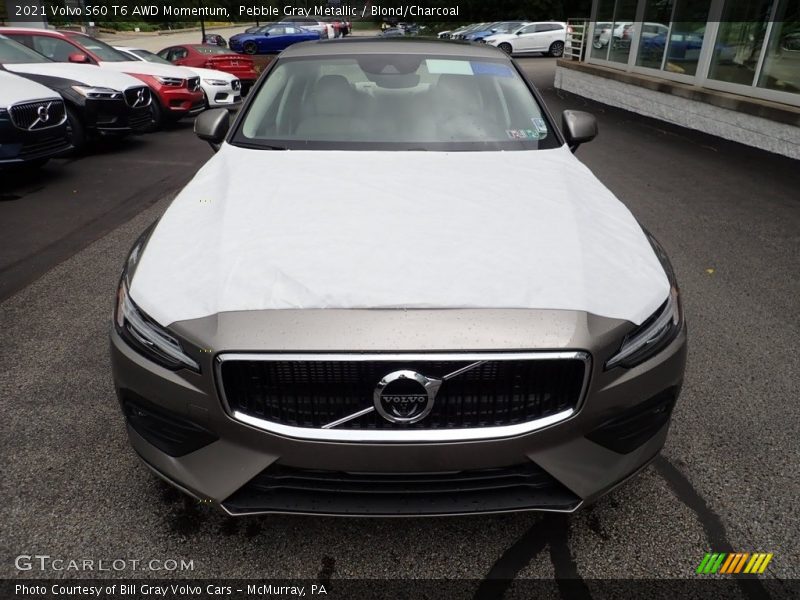 Pebble Gray Metallic / Blond/Charcoal 2021 Volvo S60 T6 AWD Momentum