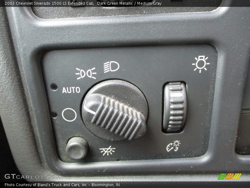 Dark Green Metallic / Medium Gray 2003 Chevrolet Silverado 1500 LS Extended Cab