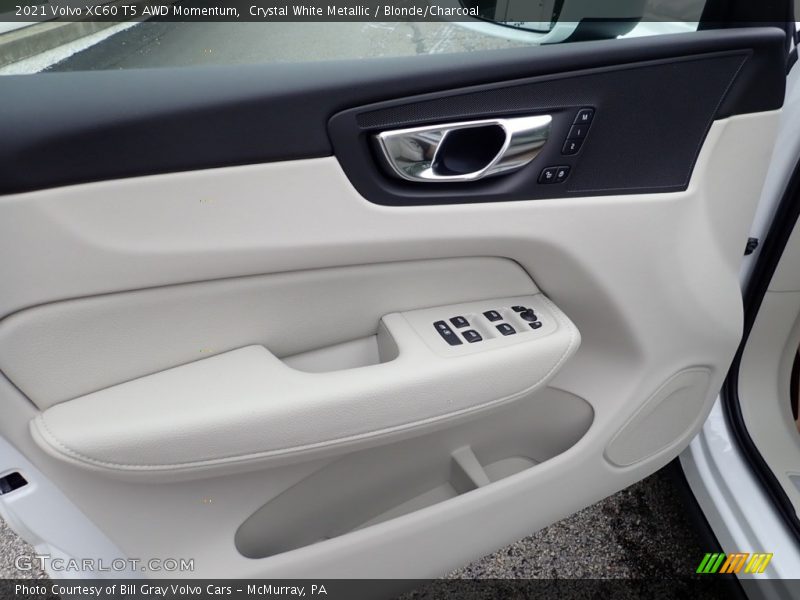 Door Panel of 2021 XC60 T5 AWD Momentum