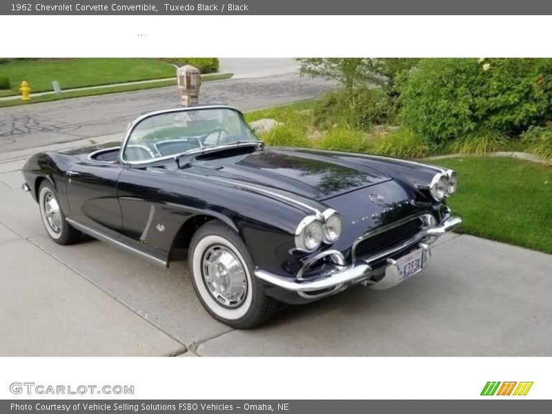 Front 3/4 View of 1962 Corvette Convertible
